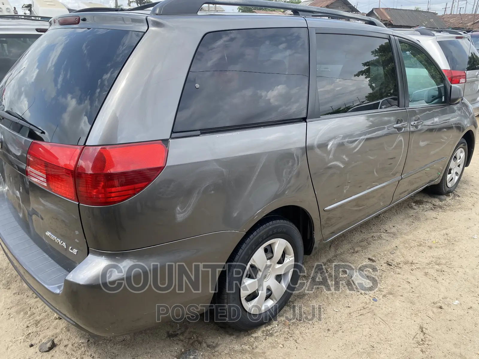 Toyota Sienna LE FWD (3.3L V6 5A) 2004 Gray