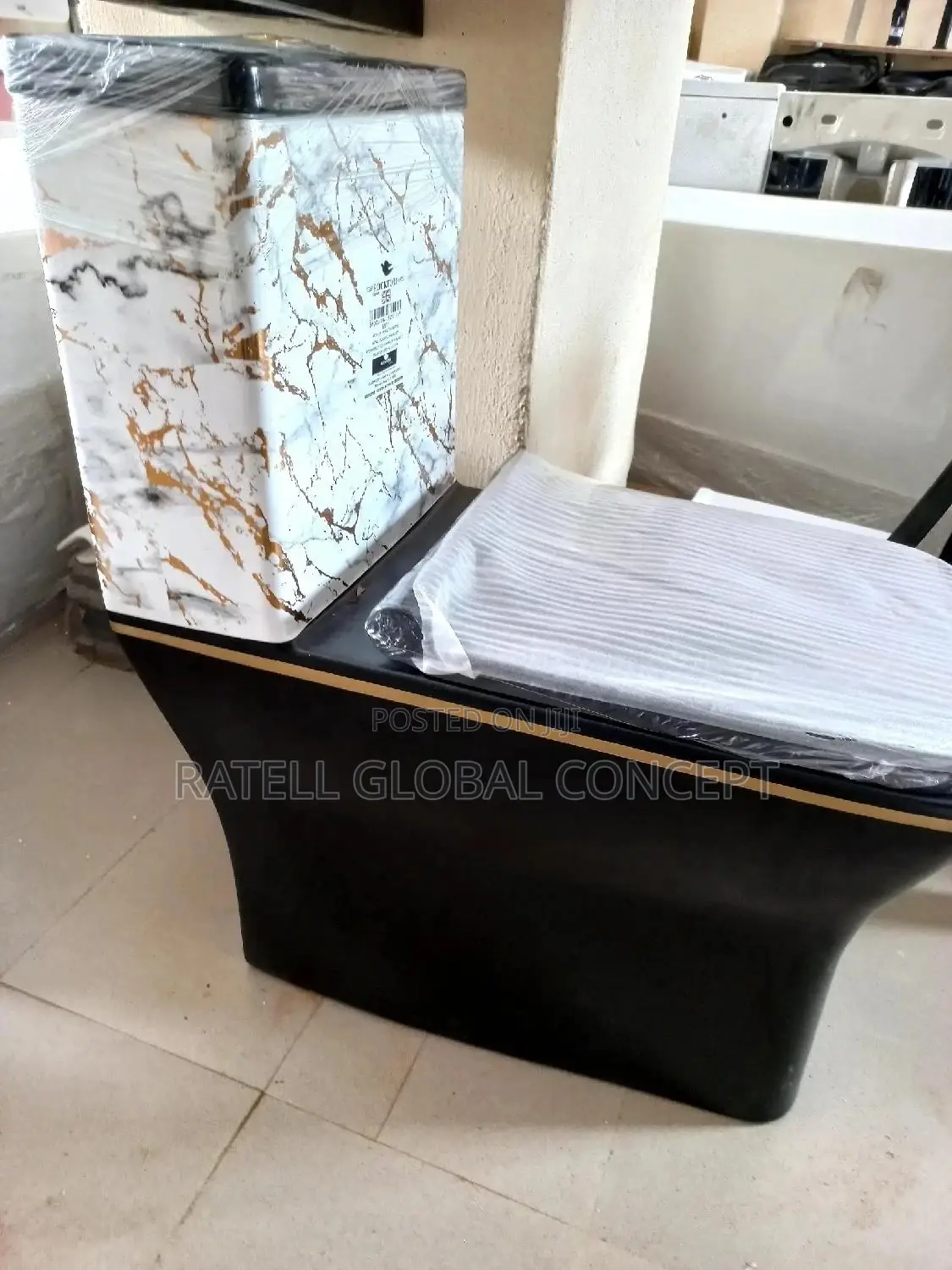 Rockford Envy [Marble Black] Executive Toilet