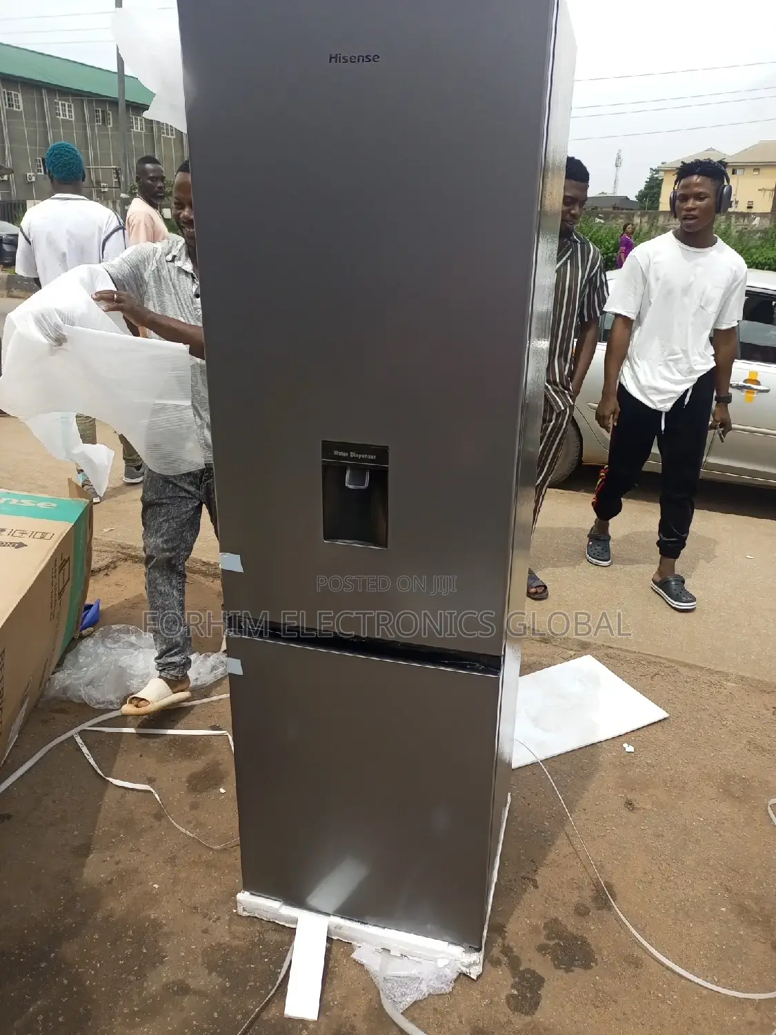 Hisense Fridge +(Water  Dispenser)