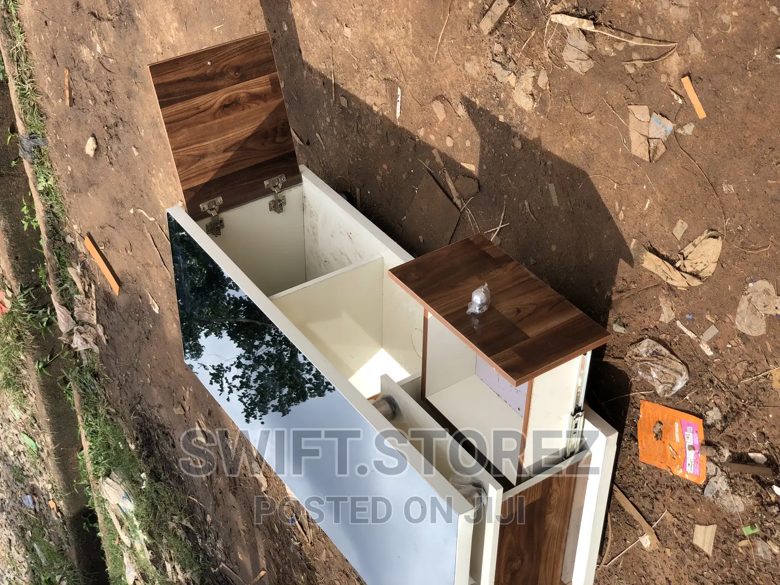 Swift Luxury Center Table