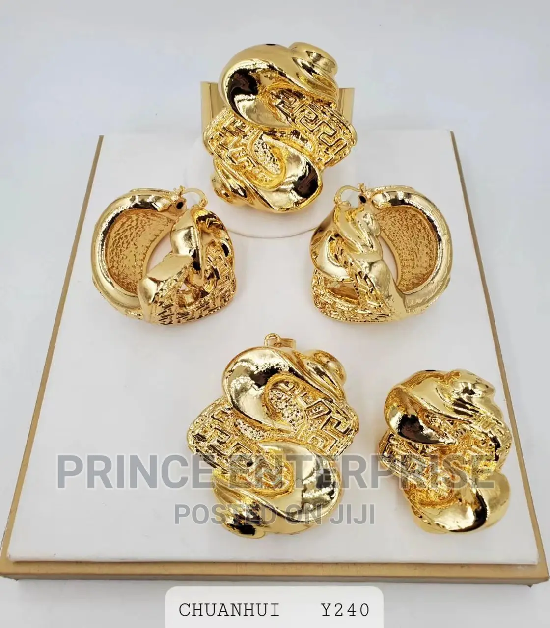 Light Weight Viennese Earrings in Gold and Silver
