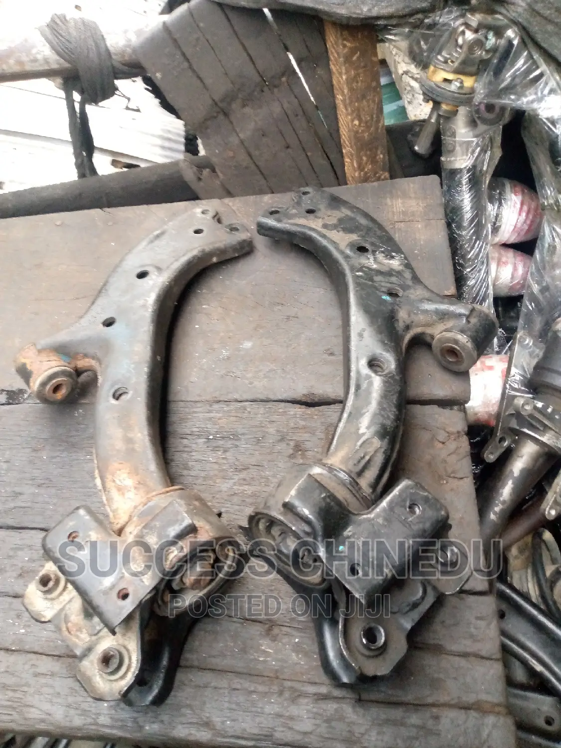 Front Lower Arm for Honda CR-V 2007/2012