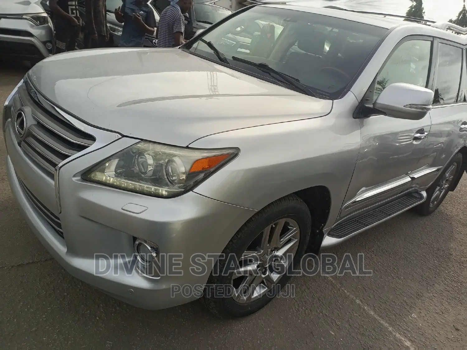 Lexus LX 570 AWD 2014 Gray