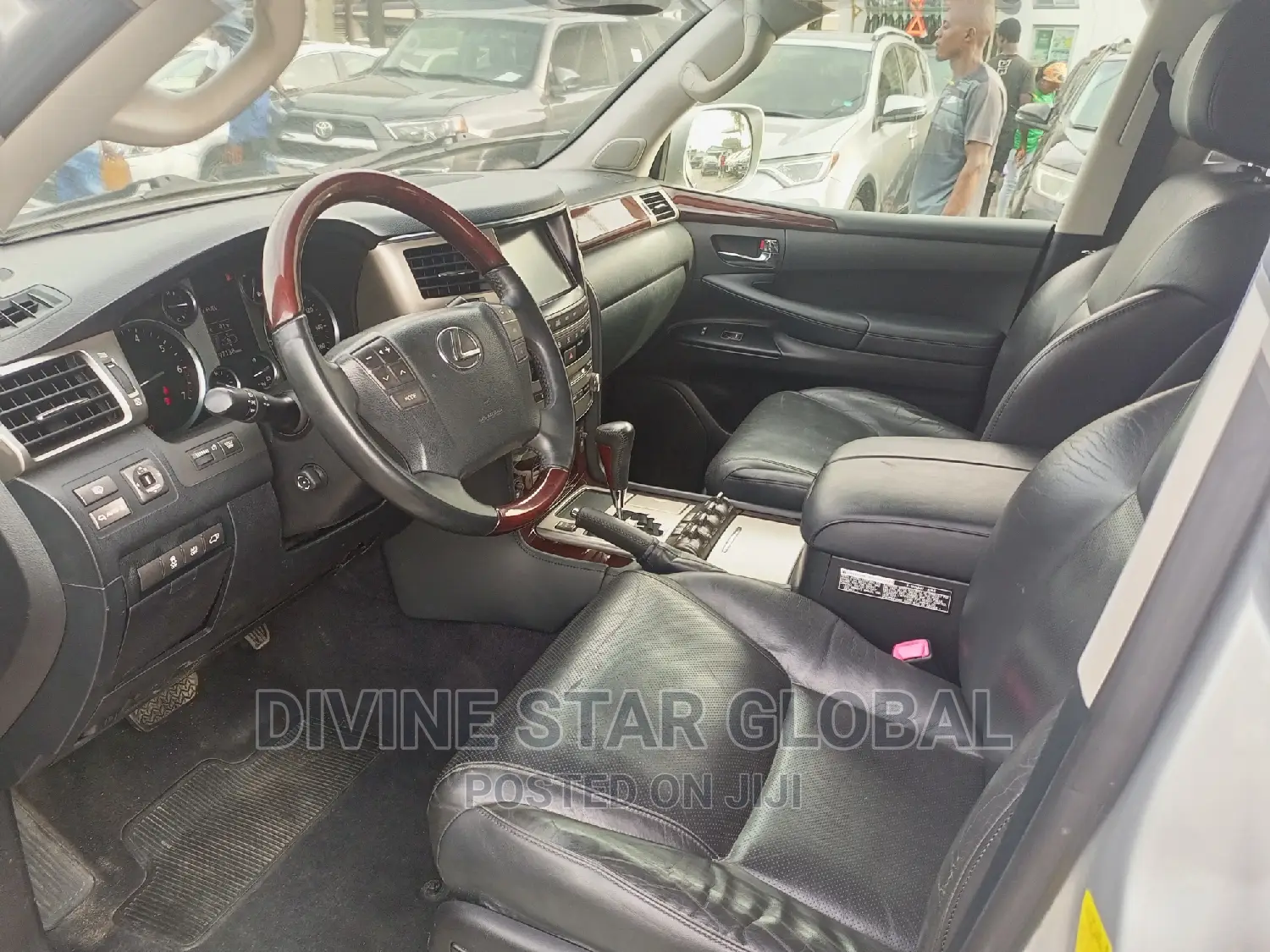 Lexus LX 570 AWD 2014 Gray