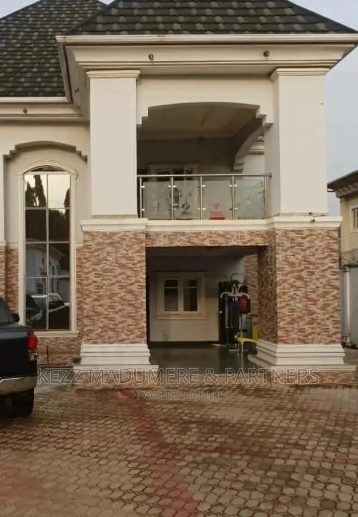 5bdrm Duplex in Aladinma, Prefab, for sale