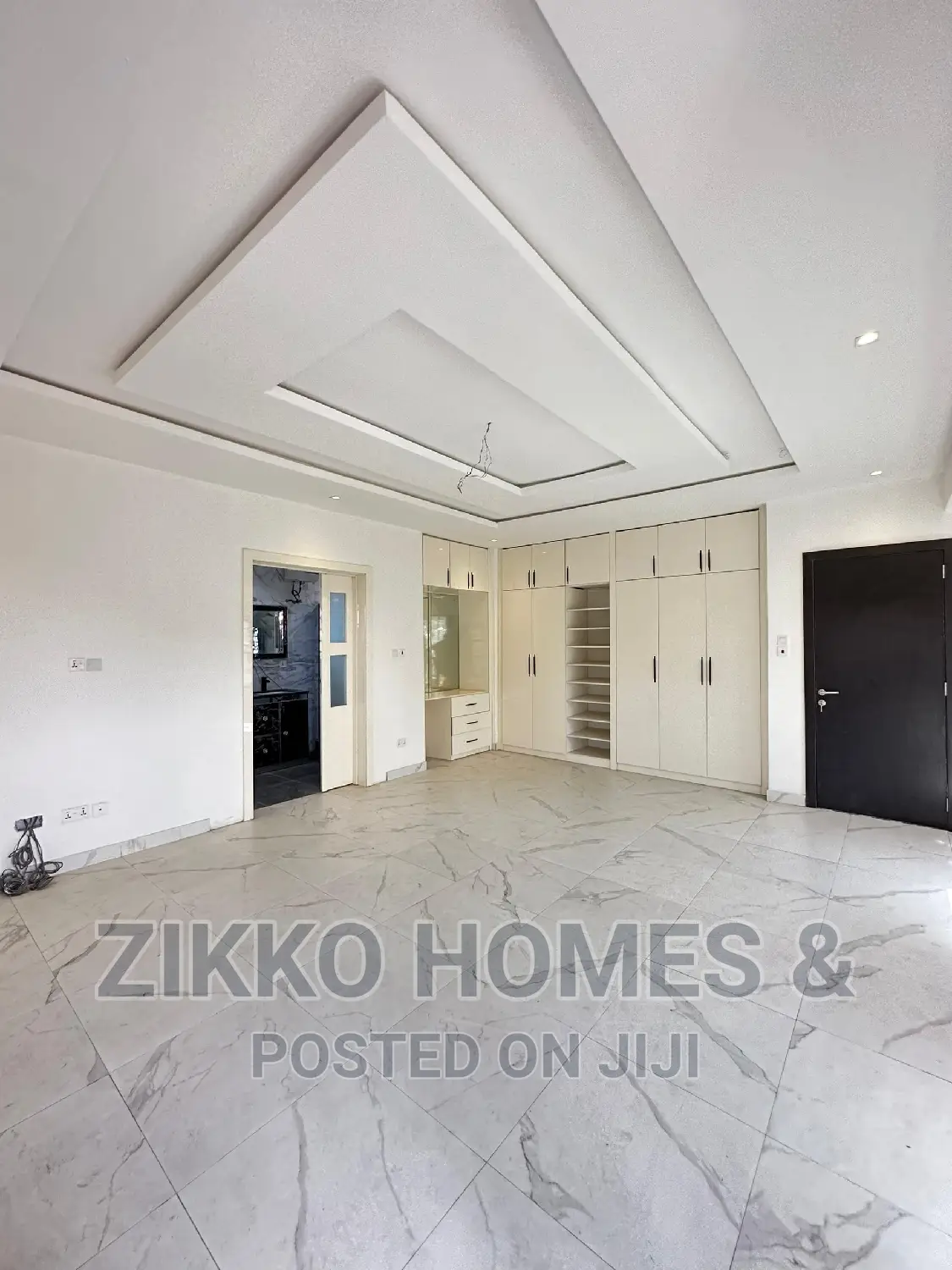 5bdrm Duplex in Lekki for sale