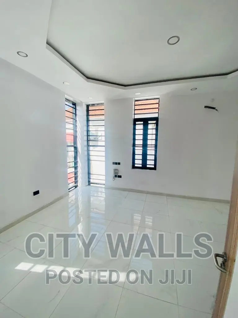 4bdrm Duplex in Victoria Island Extension for sale