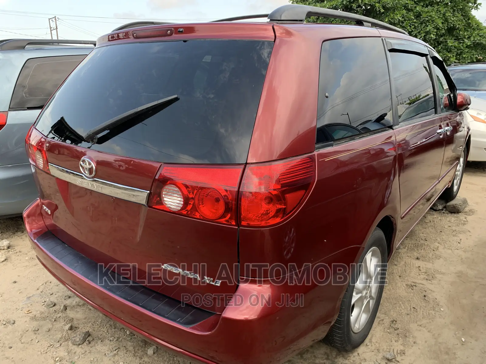 Toyota Sienna XLE 2005 Red