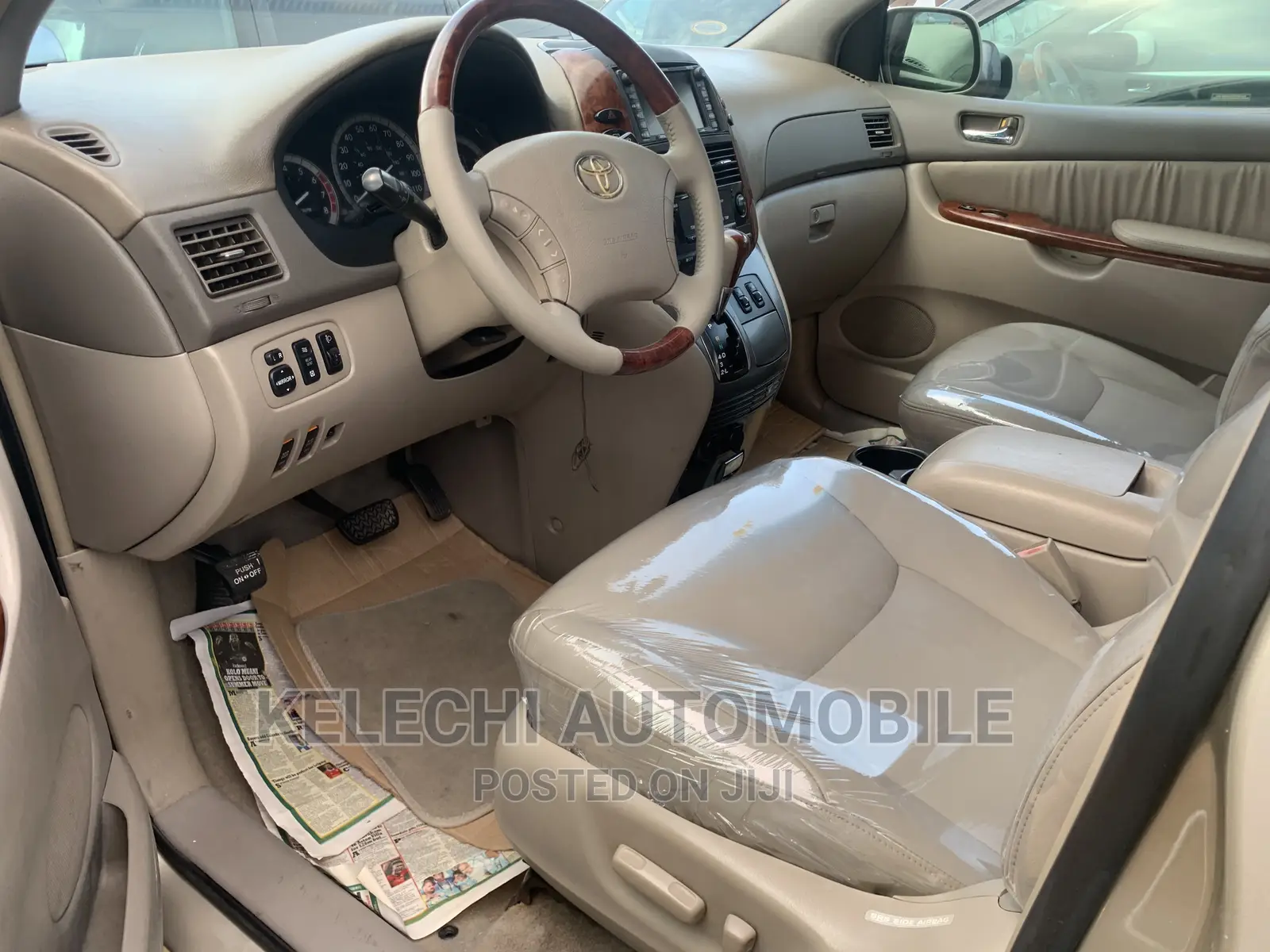 Toyota Sienna XLE AWD (3.3L V6 5A) 2004 Gold