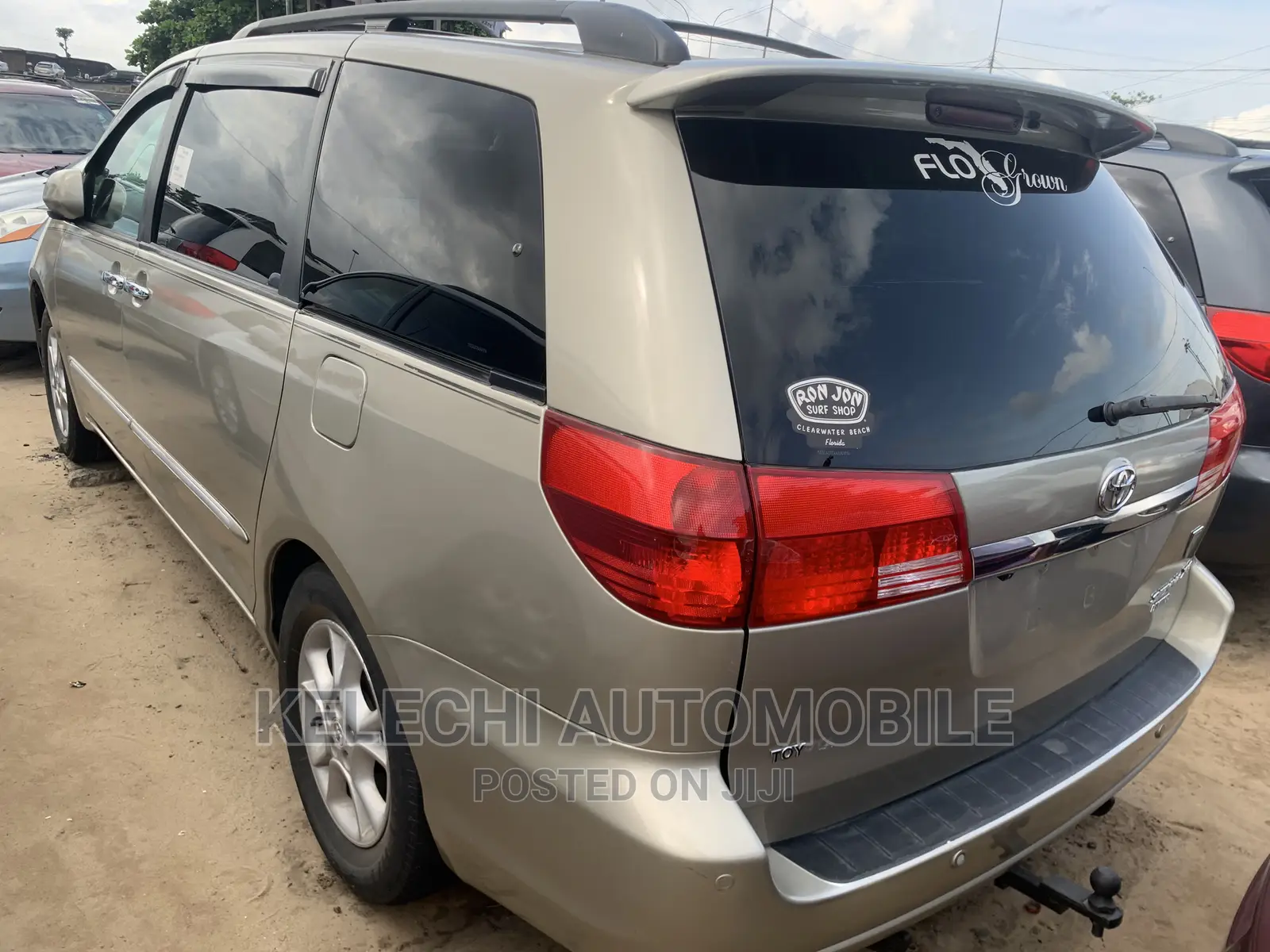 Toyota Sienna XLE AWD (3.3L V6 5A) 2004 Gold