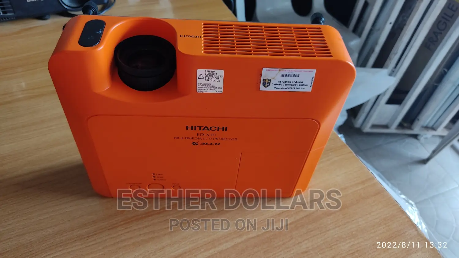 Clean London Used Projector With Excellent Image