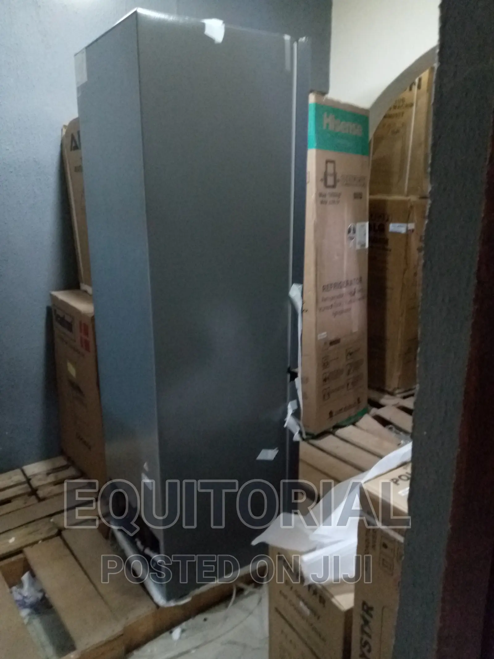 Quality Hisense Double Door Refrigerator 264litres