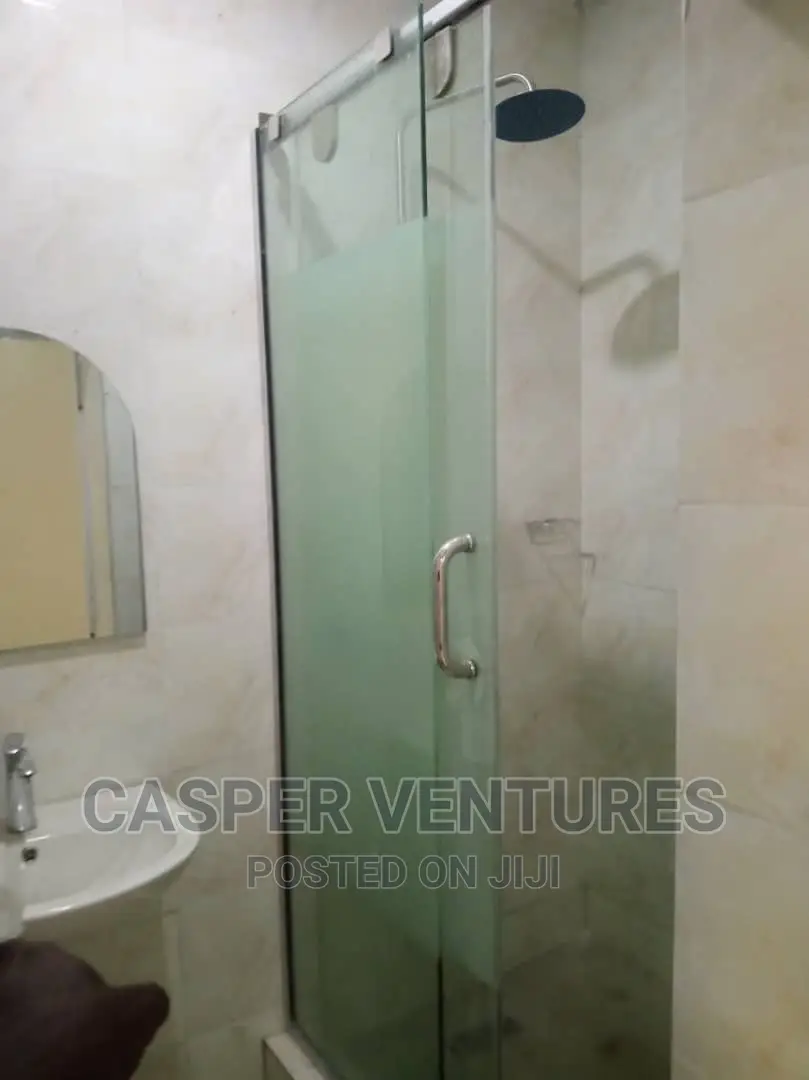 2bdrm Apartment in Chevron for rent