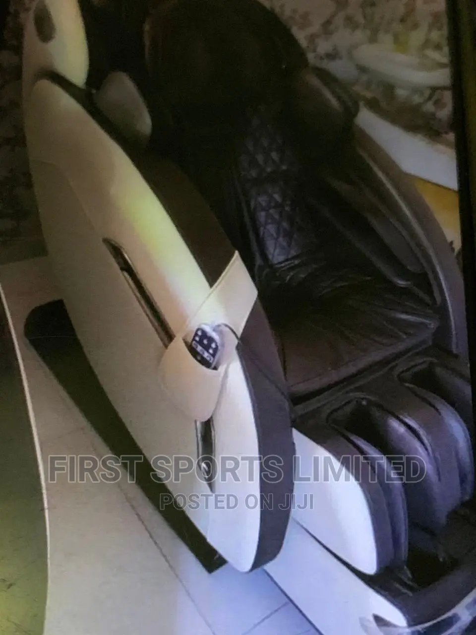 High Standard Commercial Massager Chair