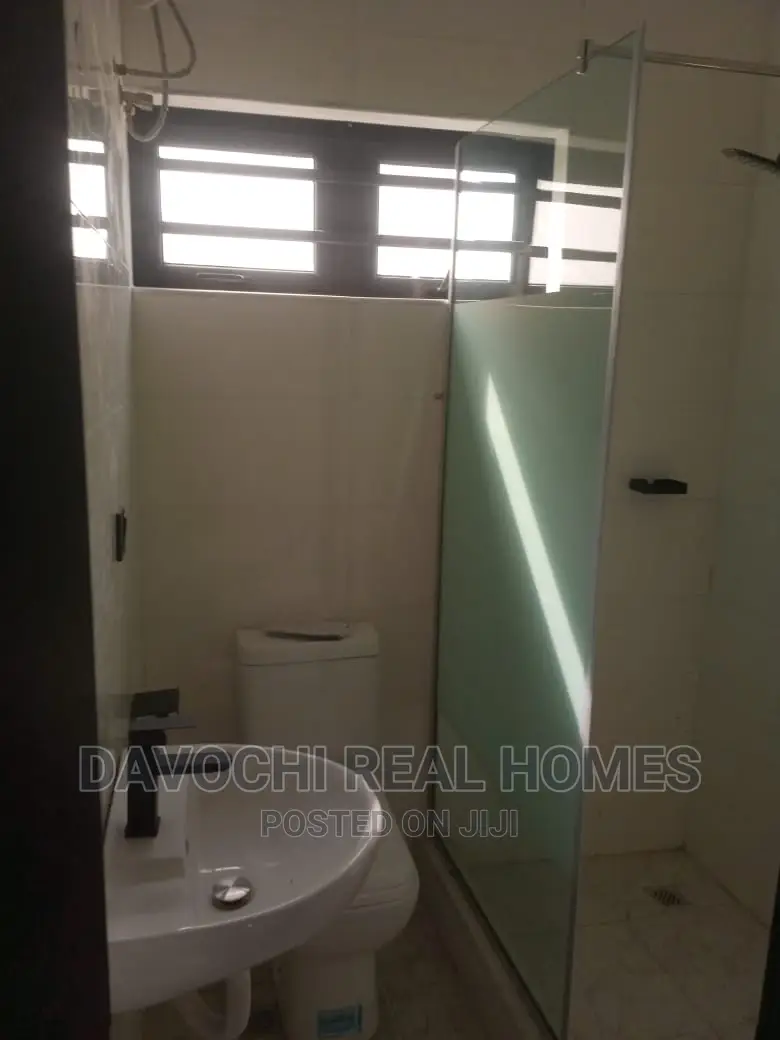 5bdrm Duplex in Lekki Phase One for sale