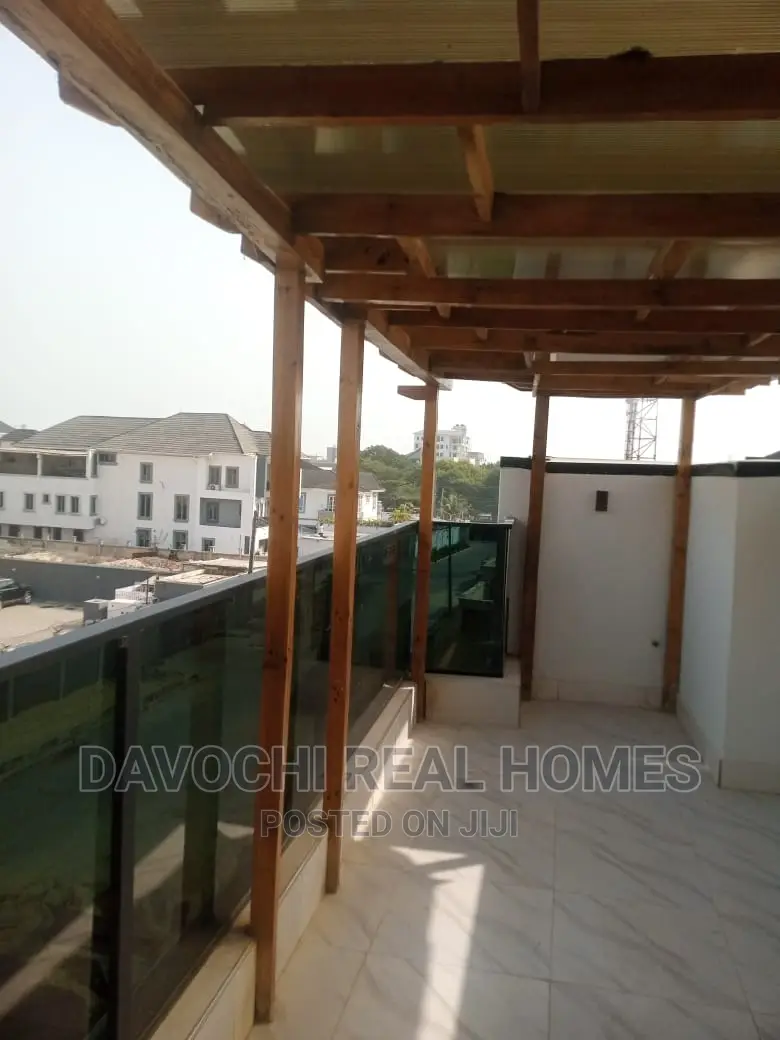5bdrm Duplex in Lekki Phase One for sale