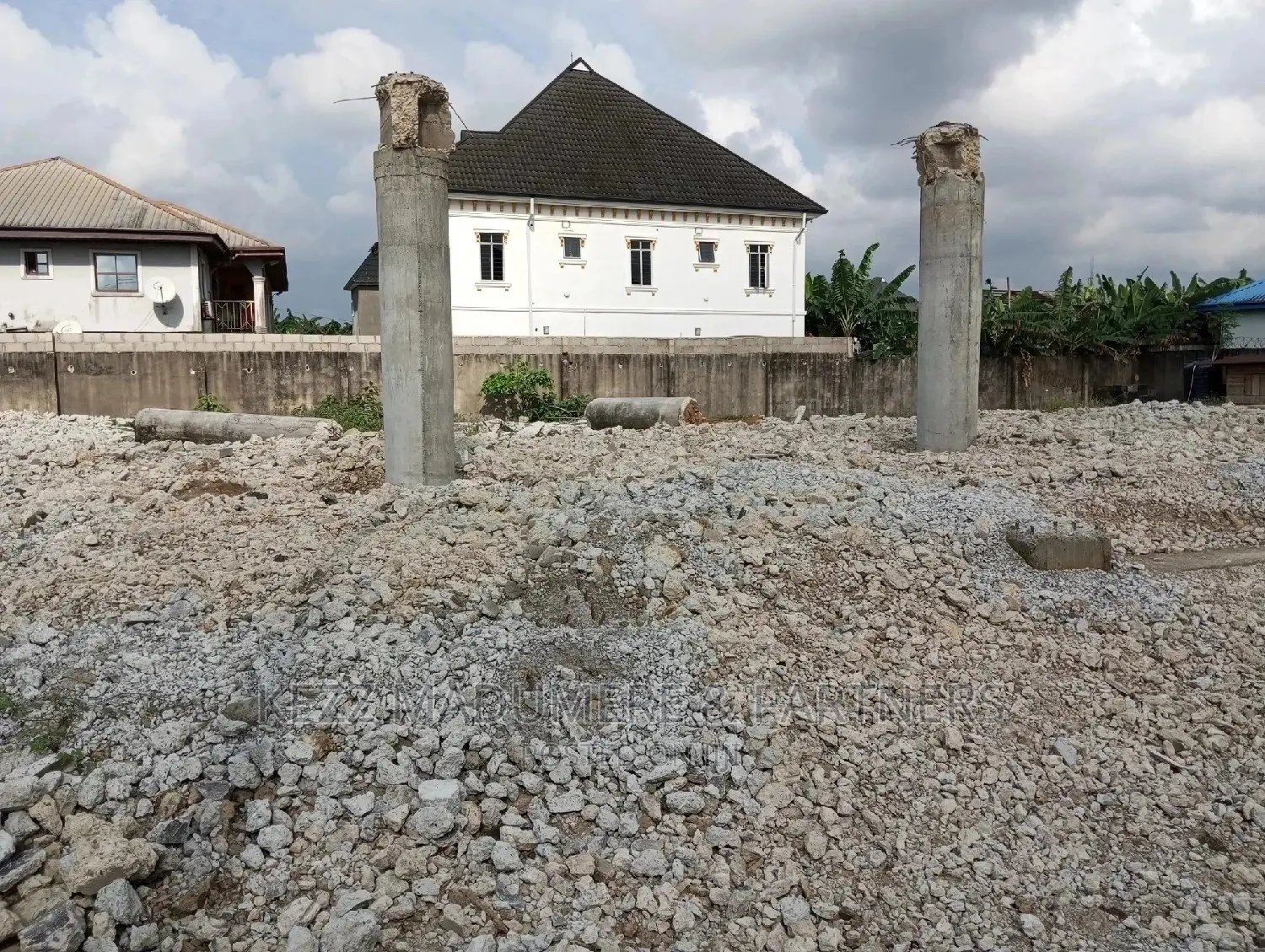 Land for Sale: 3 Plots at Victory Estate.