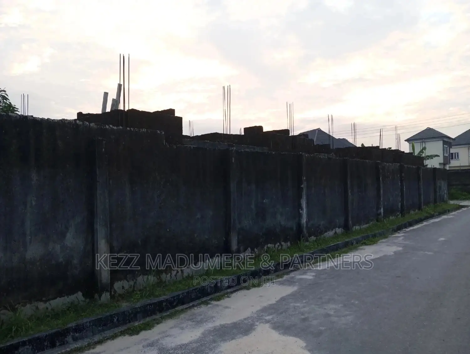 10bdrm Block of Flats in Estate Back Of, Port-Harcourt for sale