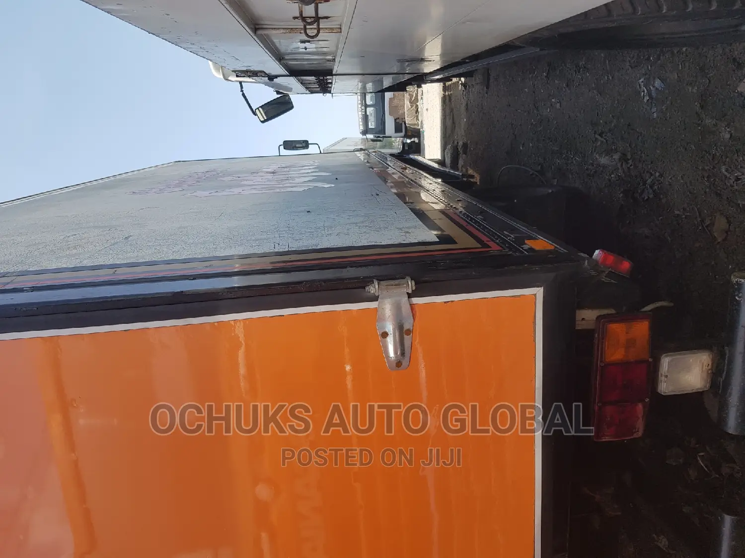 M/Benz Truck Container Body 814 Model