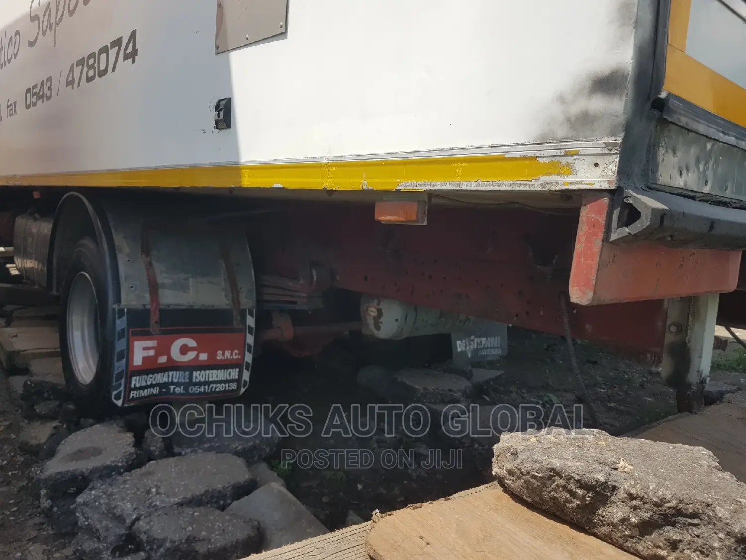 M/Benz Truck Container Body 1520 Model