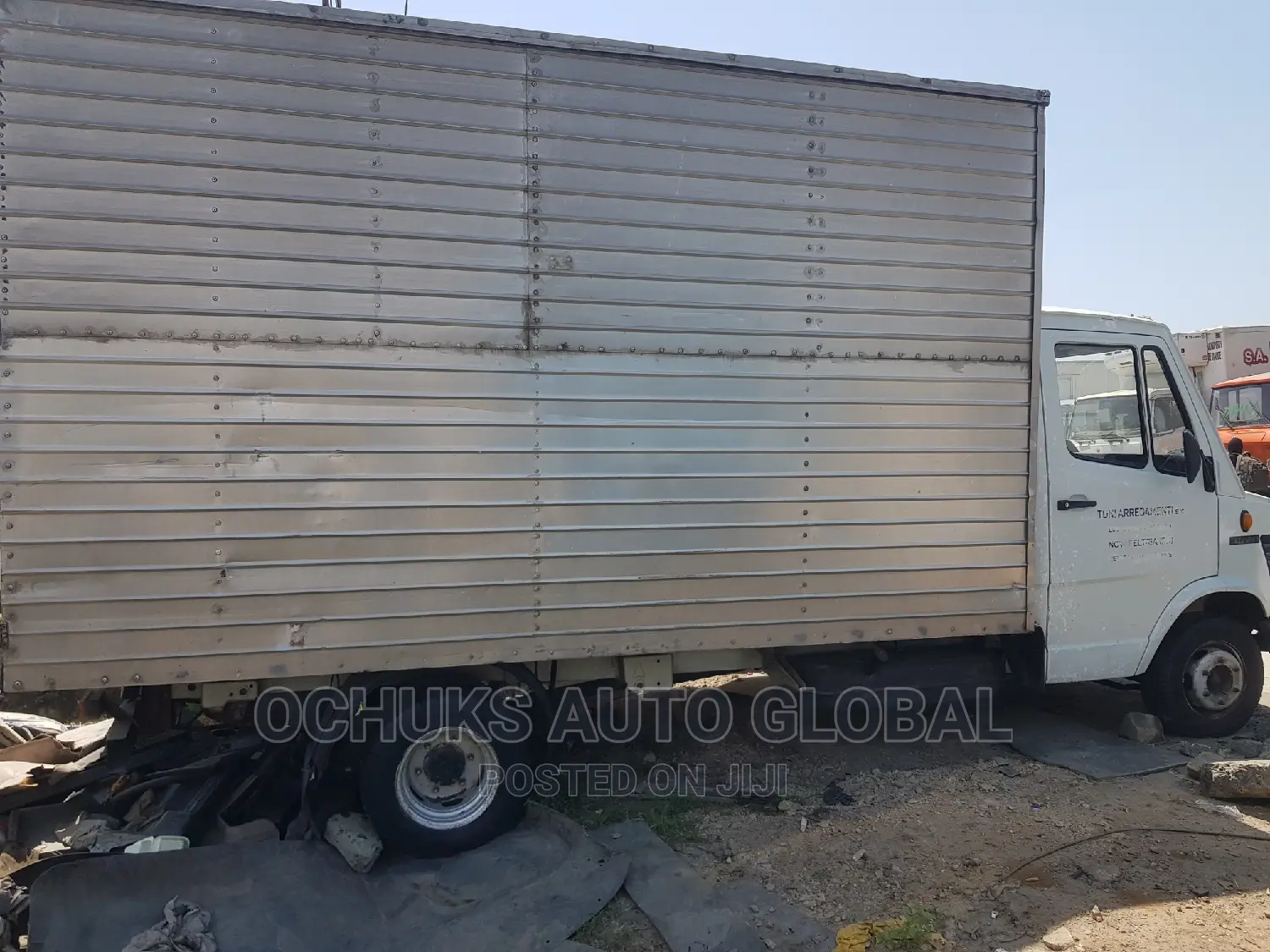 M/Benz Truck Container Body 407 Model