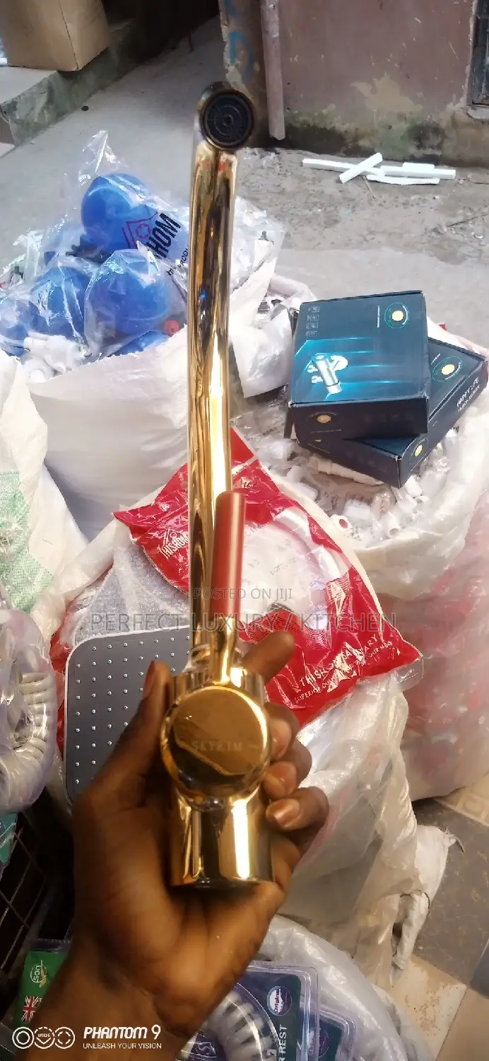 Glossy Gold Sink Mixer Tap