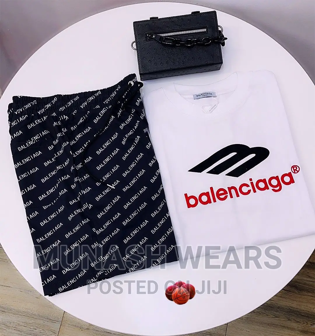 BALENCIAGA Outfits