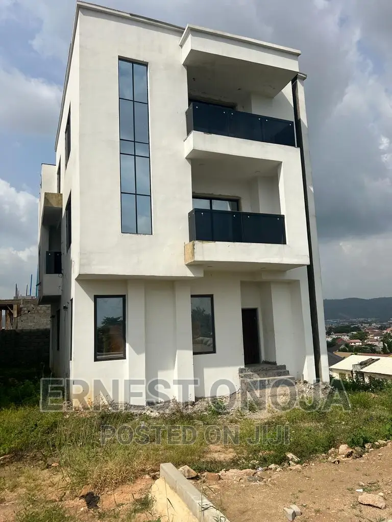 5bdrm Duplex In Mini Estate, Gwarinpa For Sale