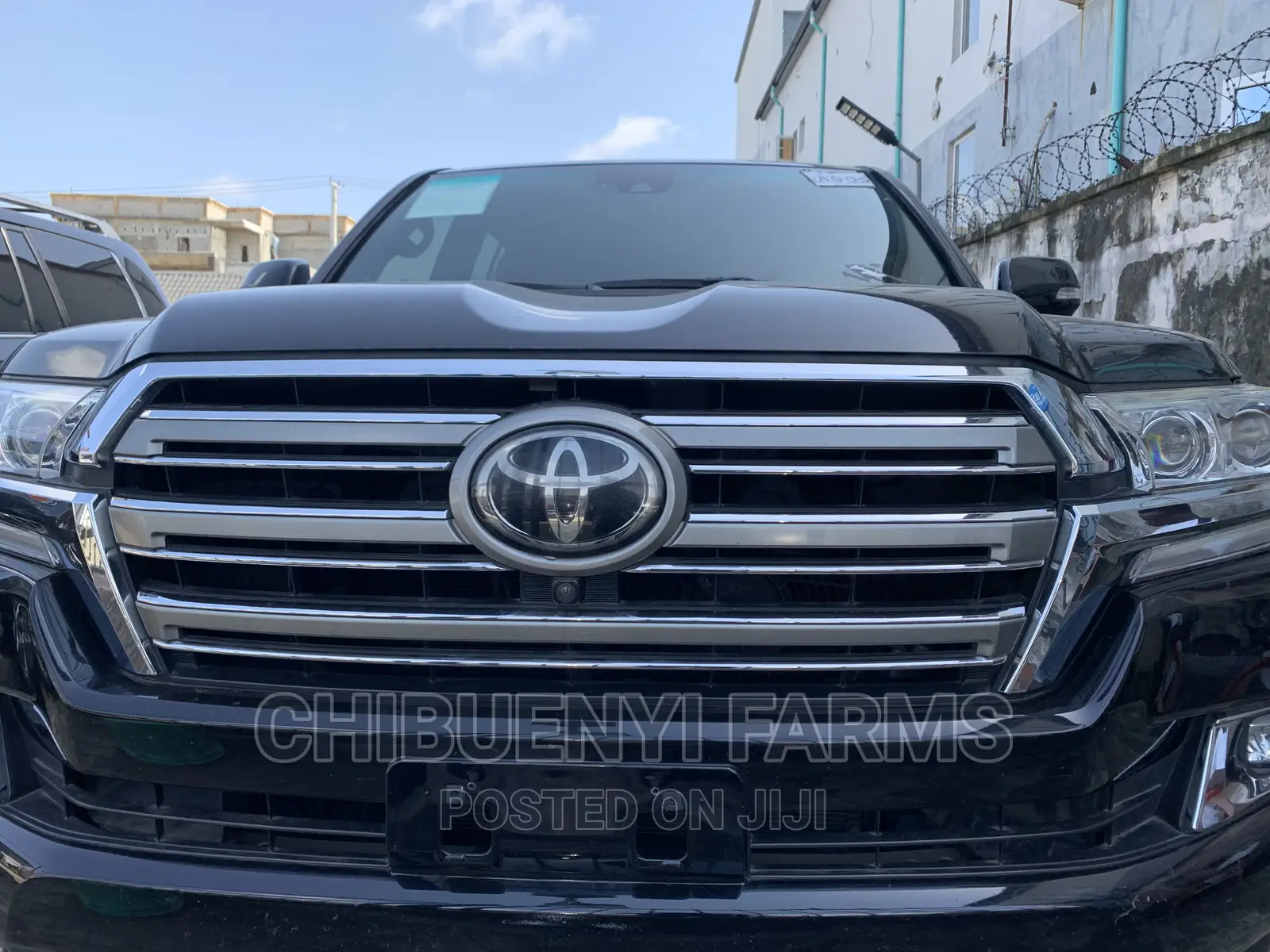 Toyota Land Cruiser 5.7 V8 VXR 2018 Matt Black