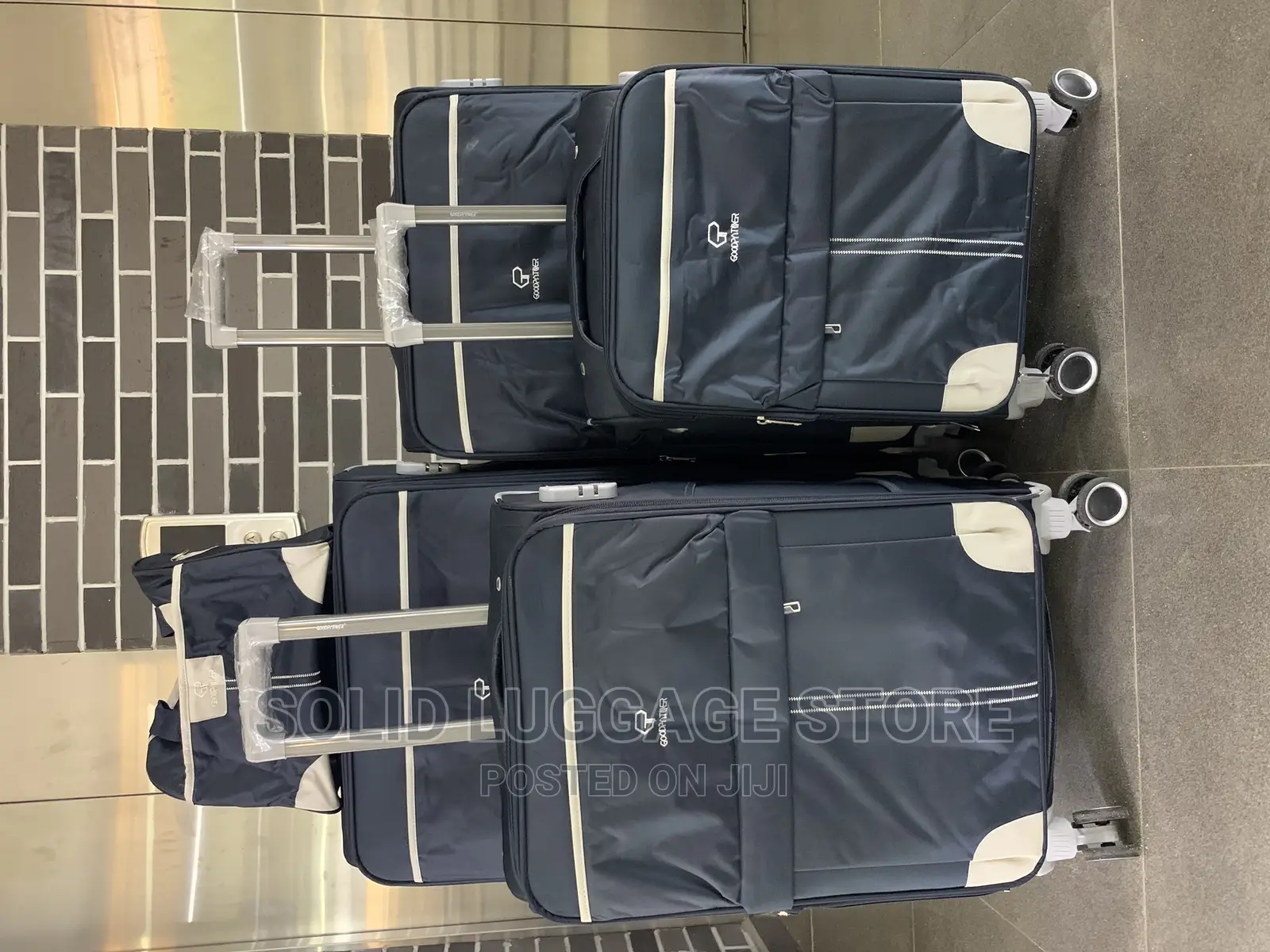 Unicross Luggage Box