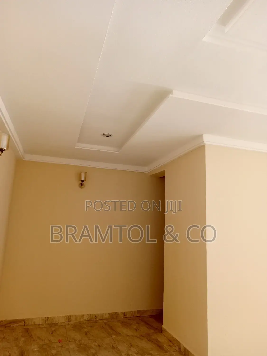 3bdrm Block of Flats in Wuye for rent