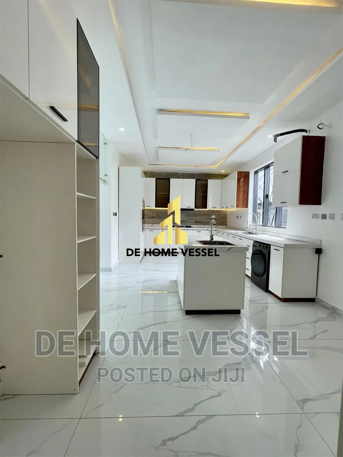 5bdrm Duplex in Osapa london for sale