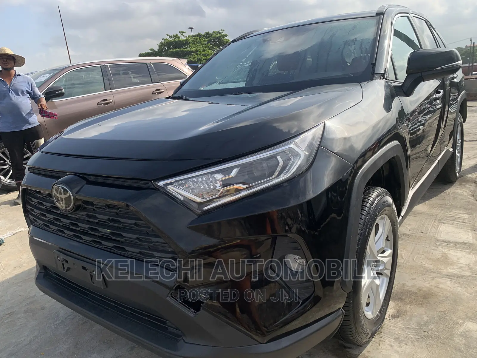 Toyota RAV4 XLE AWD 2020 Black