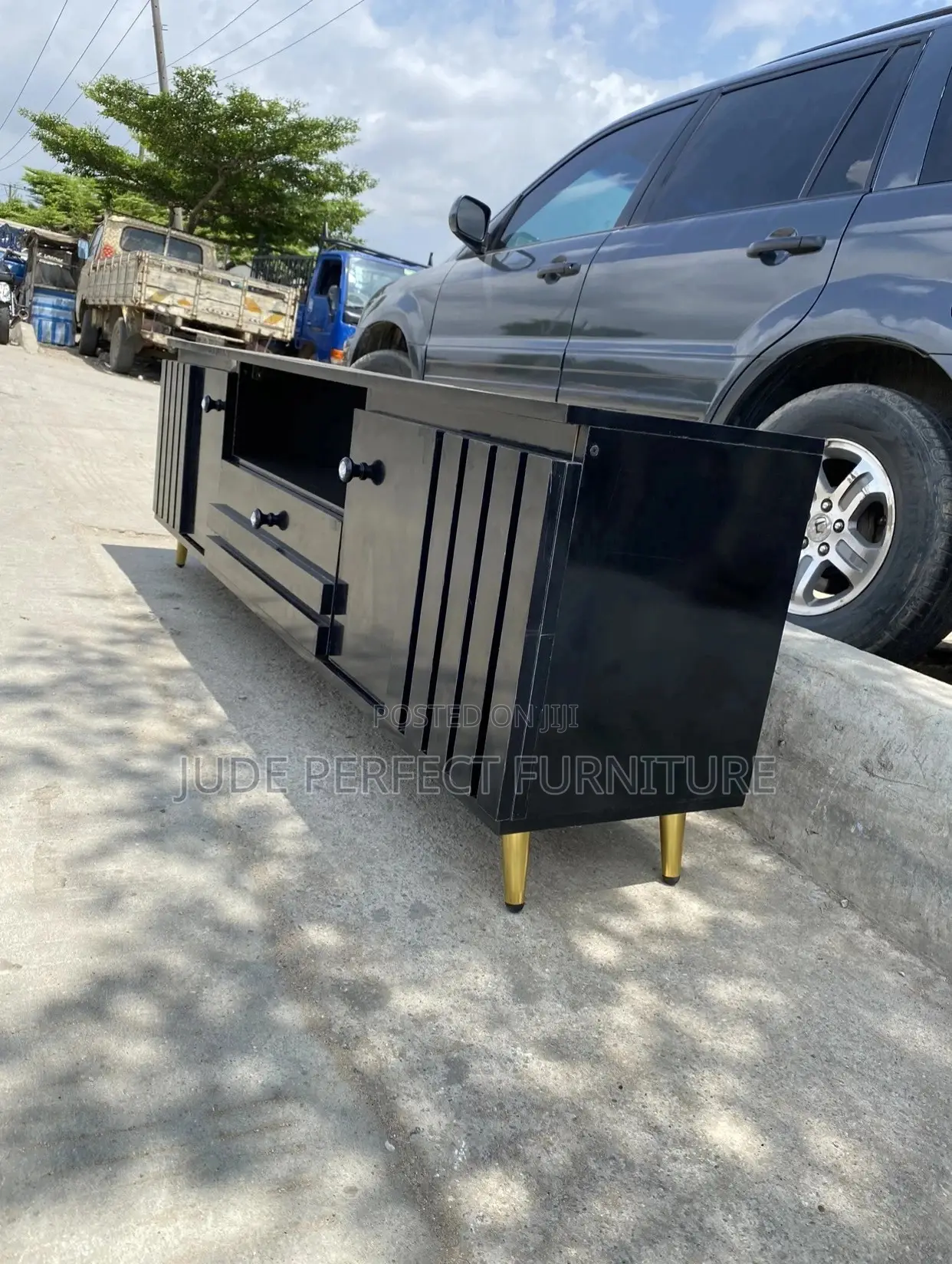 Quality Tv Stand