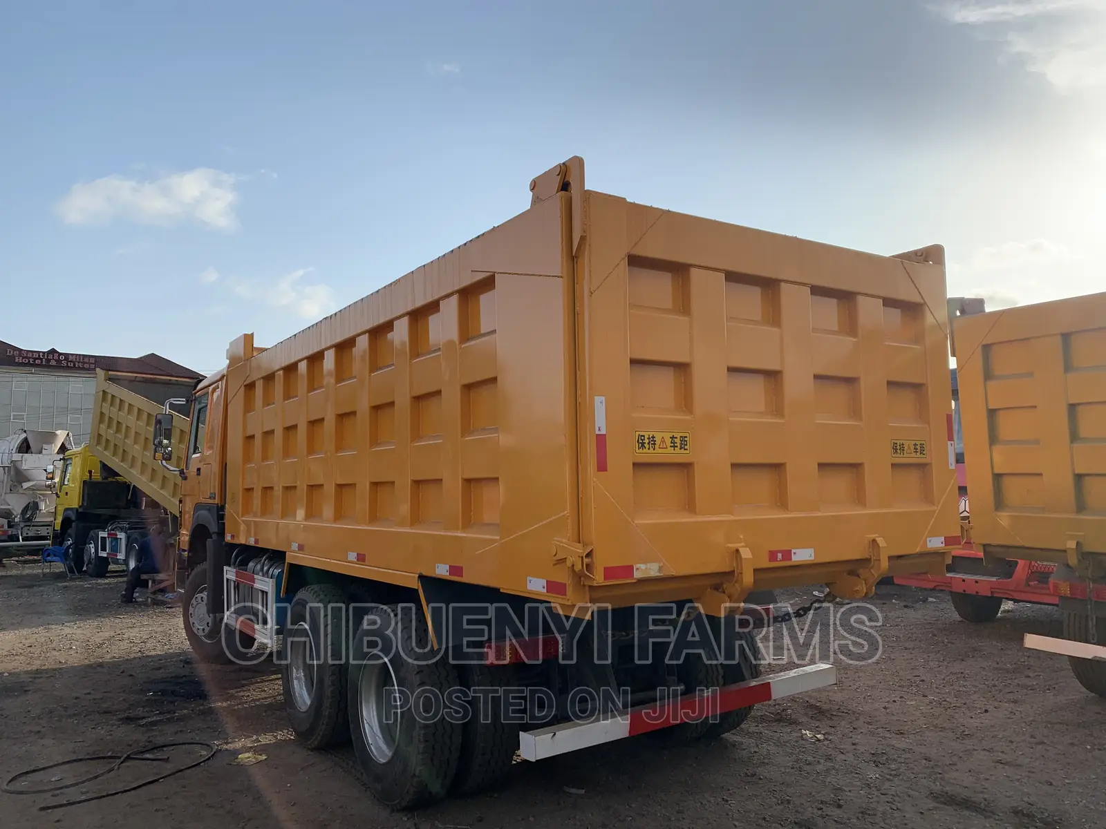Howo Truck - 35 Tons (10 Tyres)