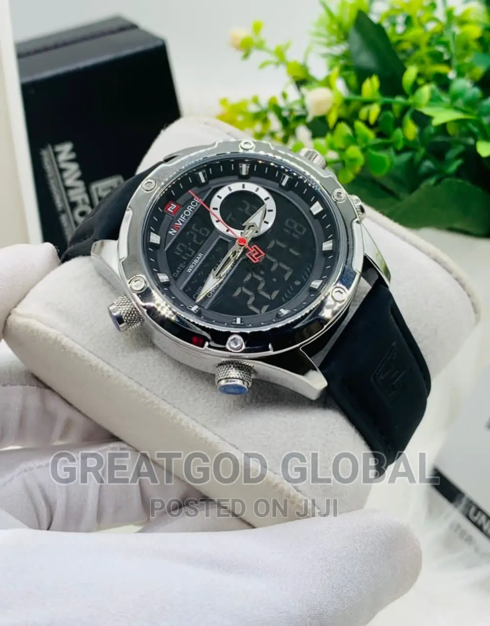 *Naviforce Submarine ( 9208 ) Wristwatch*