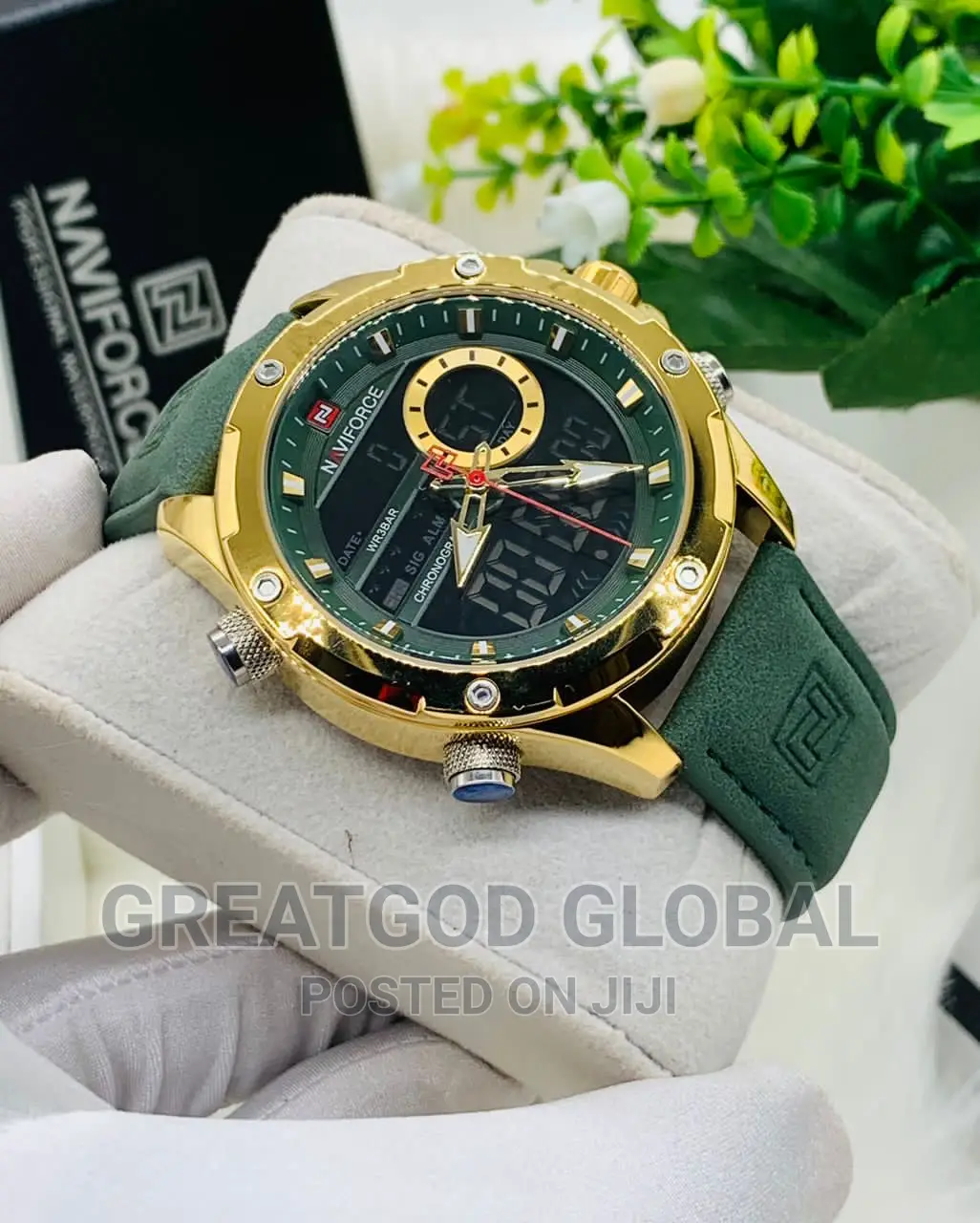 *Naviforce Submarine ( 9208 ) Wristwatch*