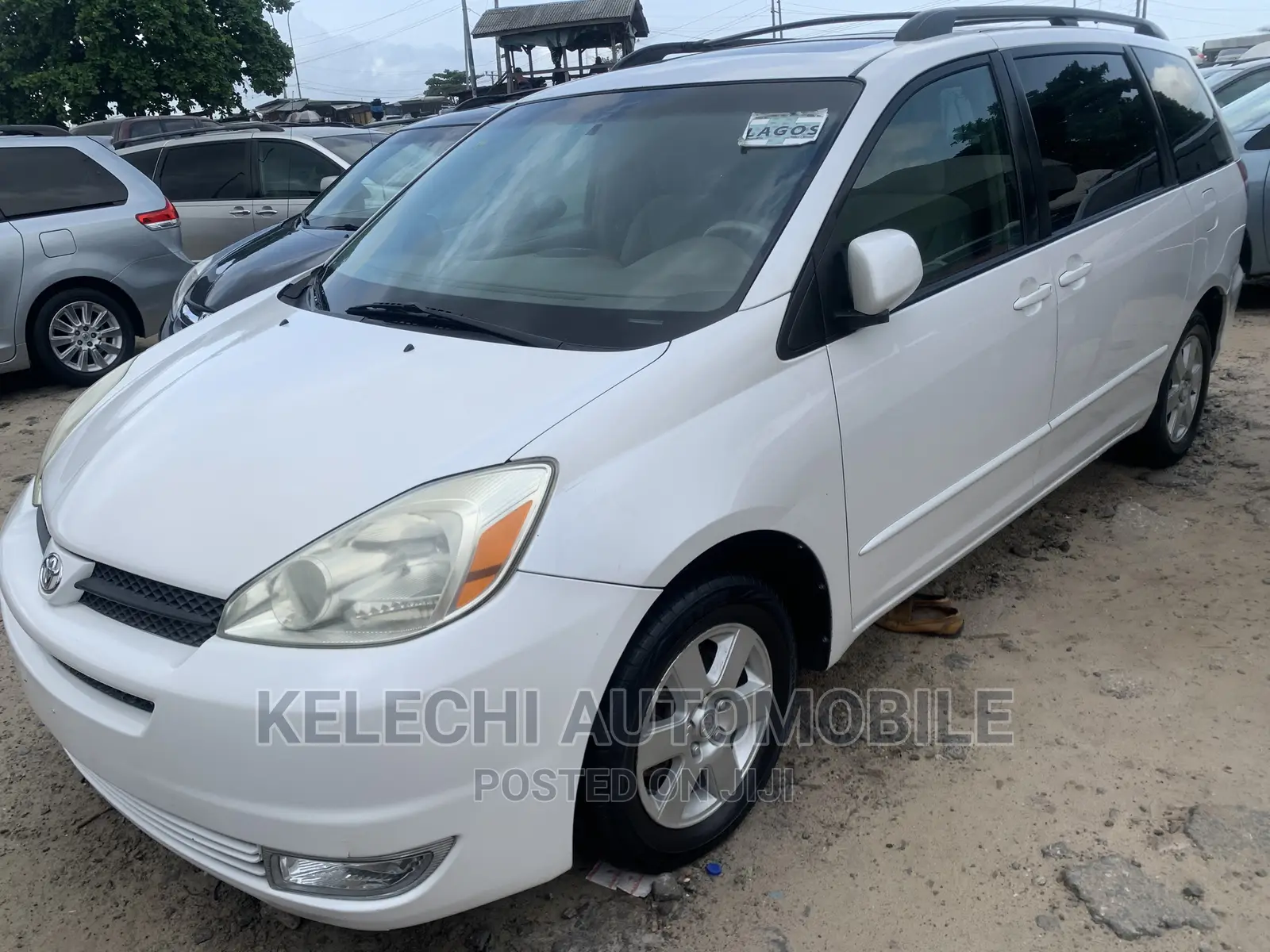 Toyota Sienna XLE AWD (3.3L V6 5A) 2004 White