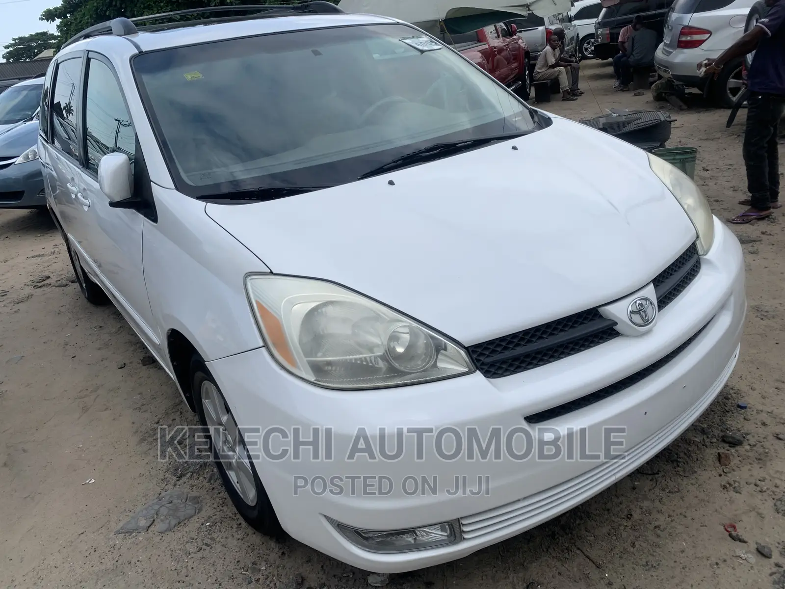 Toyota Sienna XLE AWD (3.3L V6 5A) 2004 White