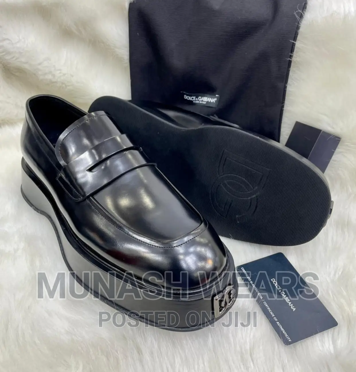Luxury Dolce and GABANNA Shoe