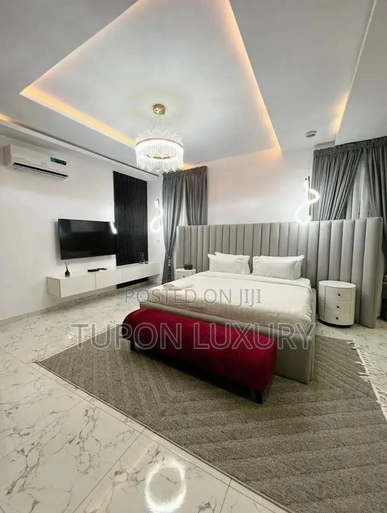 Luxury 2 Bedroom Pent House With Snooker