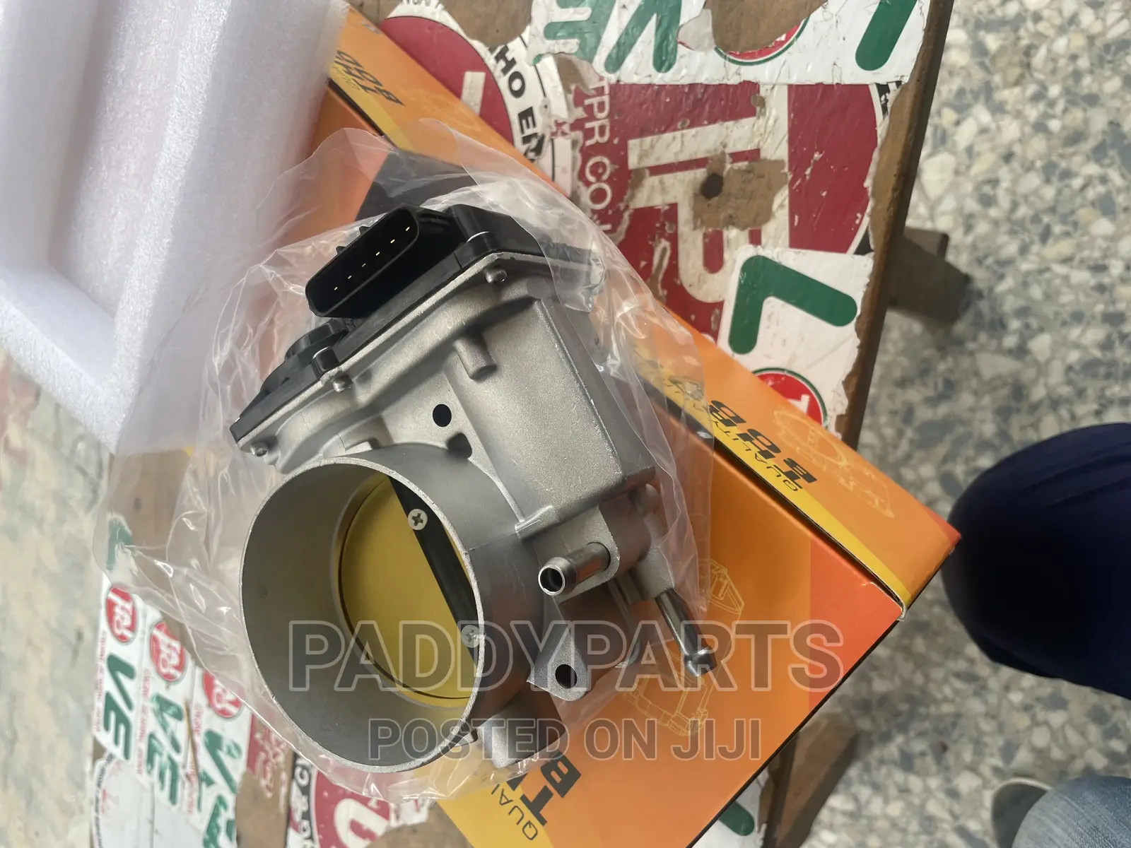 Toyota Tundra Throttle Body/Injector Mouth