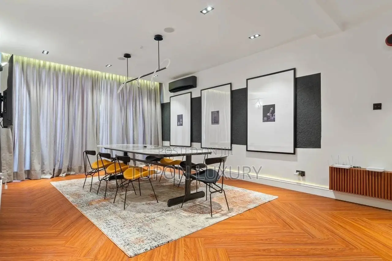 2 Units of Luxury 3bedroom With Pool,Gym Lagoon View