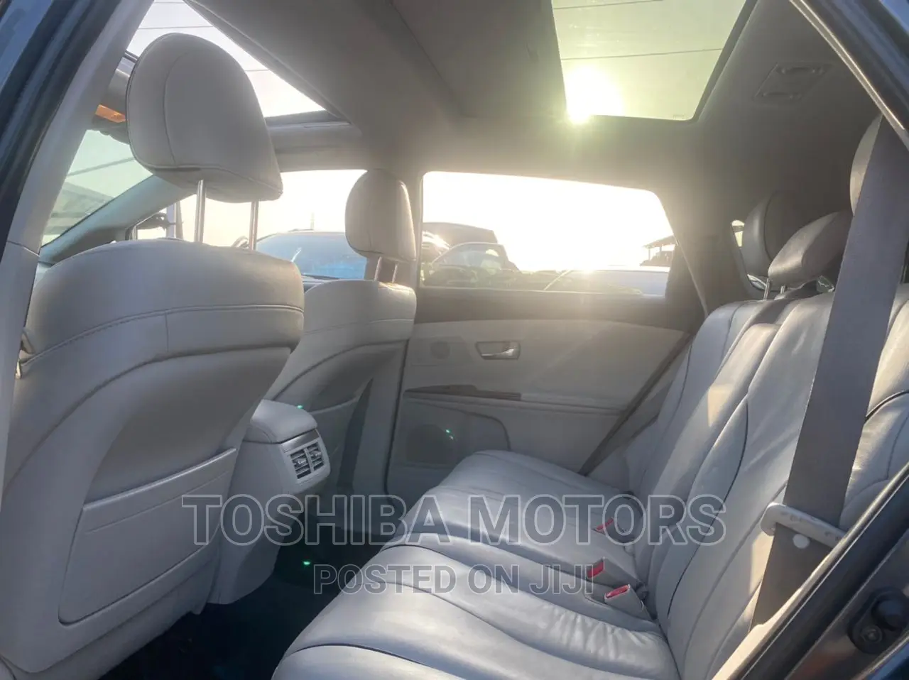 Toyota Venza V6 AWD 2011 Gray