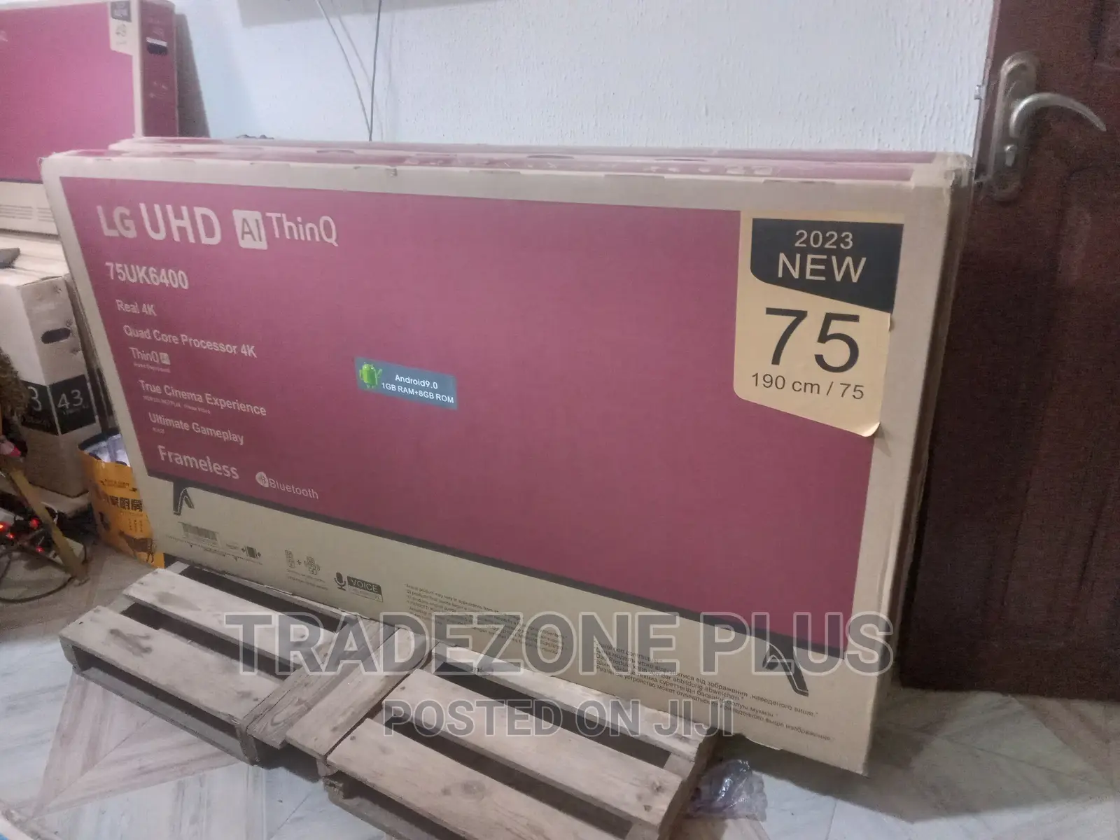 Brand New 75'' Uhd Smart Tv+Youtube+Netflix