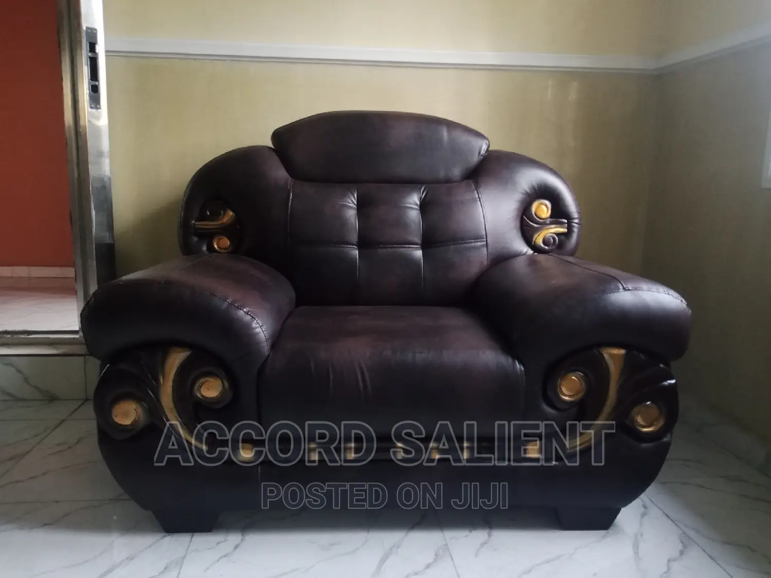 7 Seater Quality Leather Sofa
