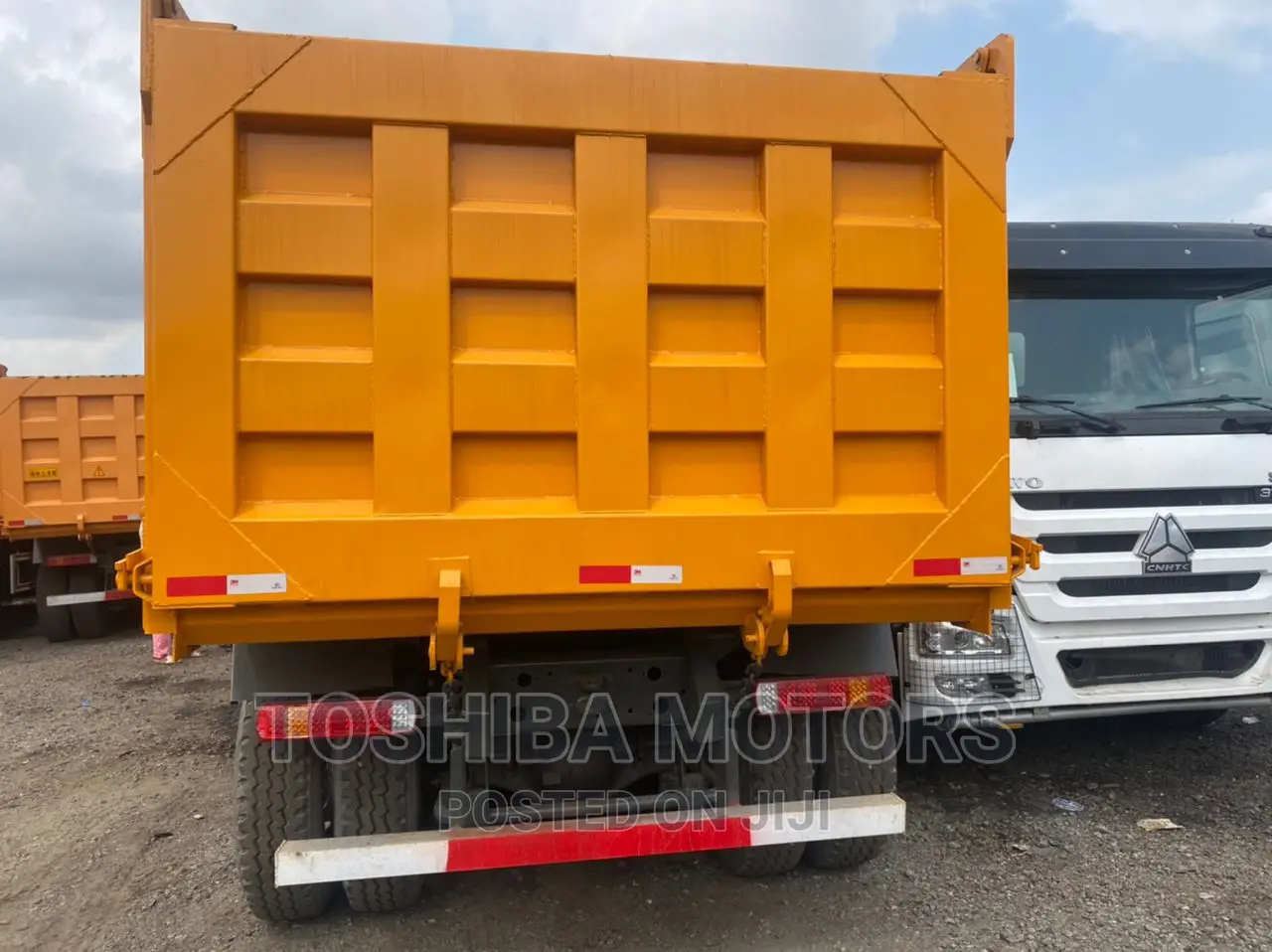 Howo Sinotruk 10 Tyres Foreign Used