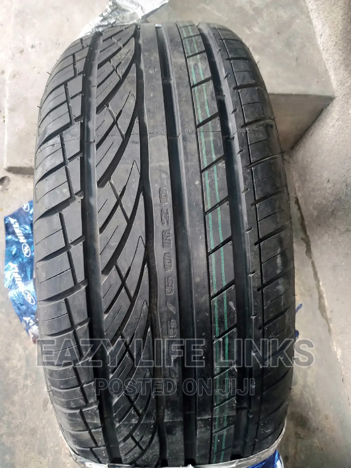 266/50r20 Tires for Toyota