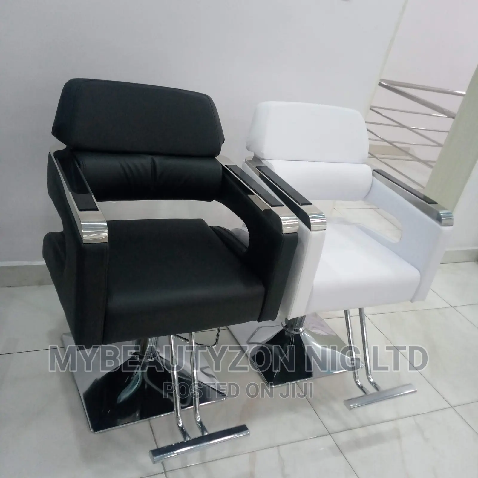Unisex Salon Chairs (H117)
