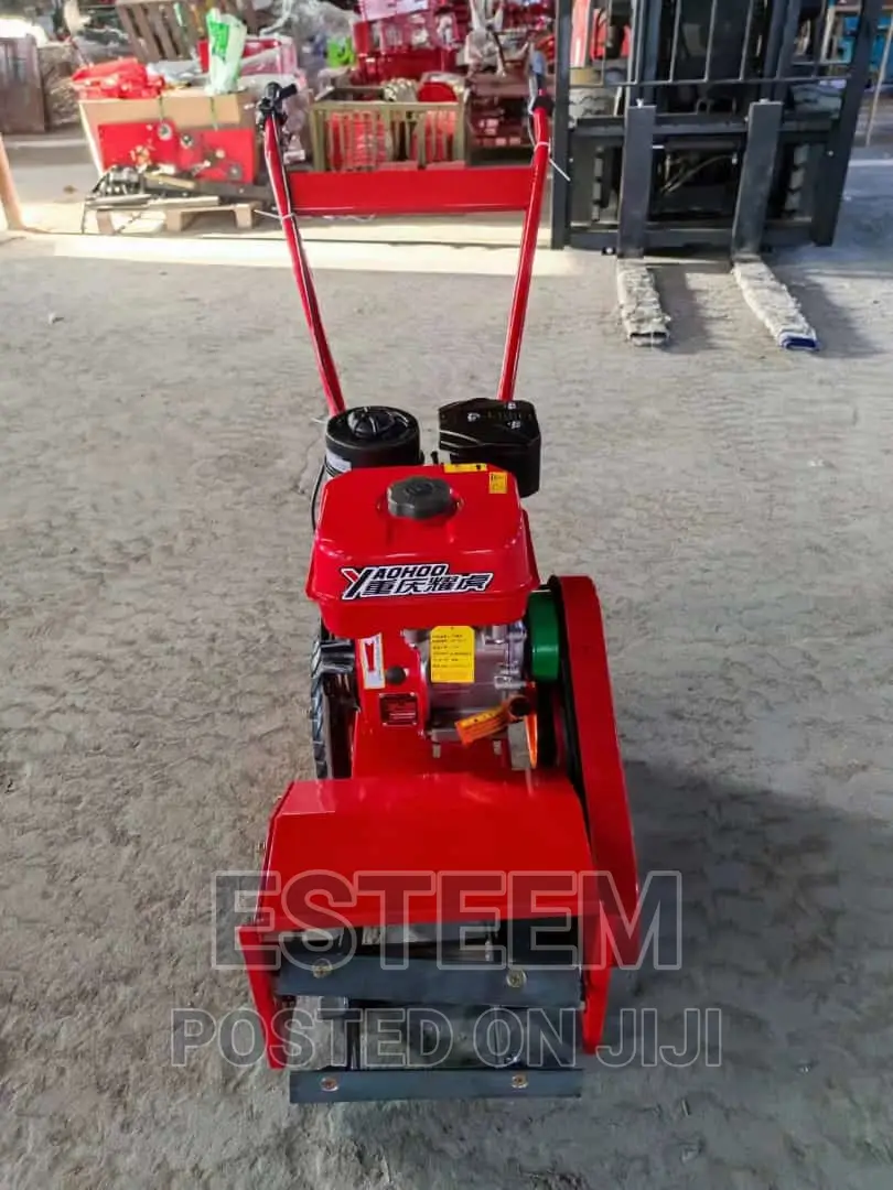 Power Weeder Rotatory Cultivator. 4 Wheel Drive